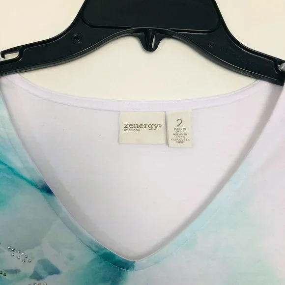 Chico's White Floral  V Neck Tee/Shirt- Size L - Picture 5 of 6